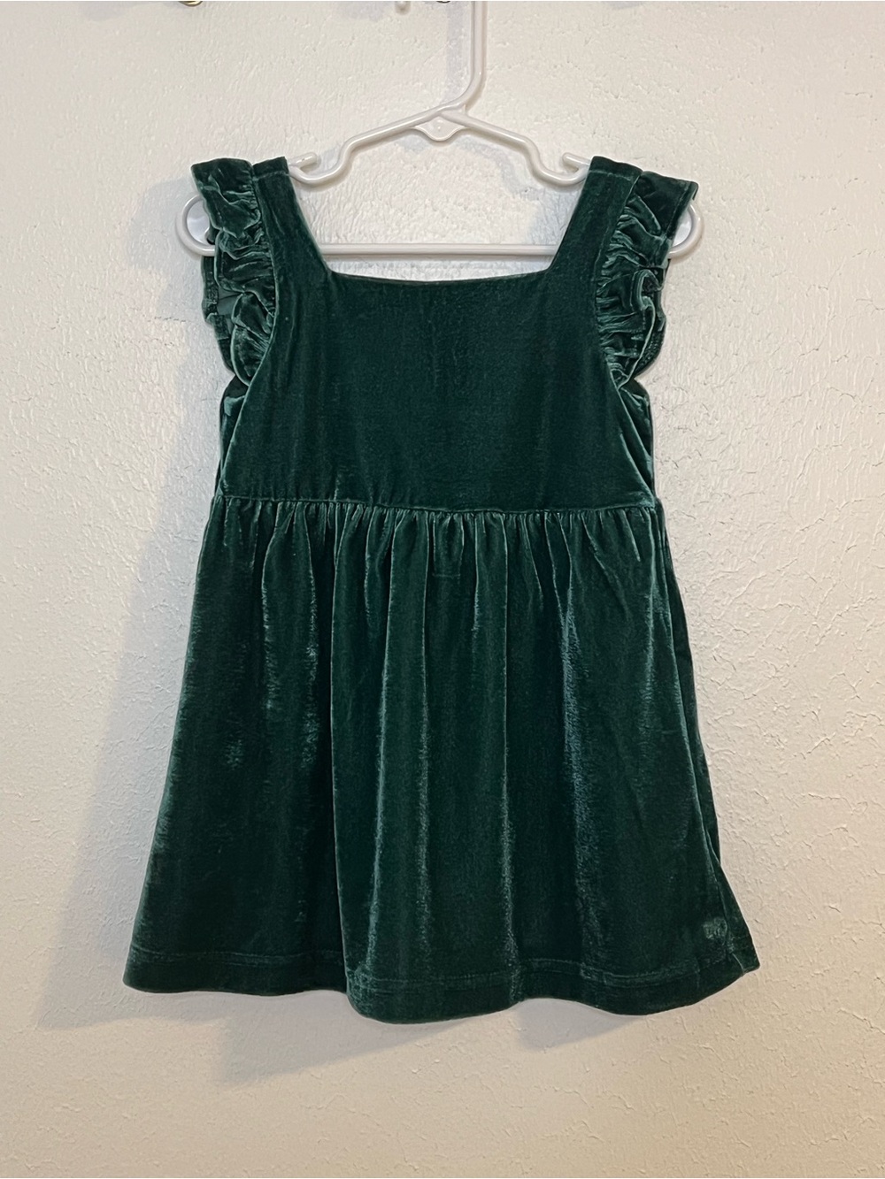 NWOT Sammy + Nat Velvet Ruffle Sleeve Dress - Holiday Green